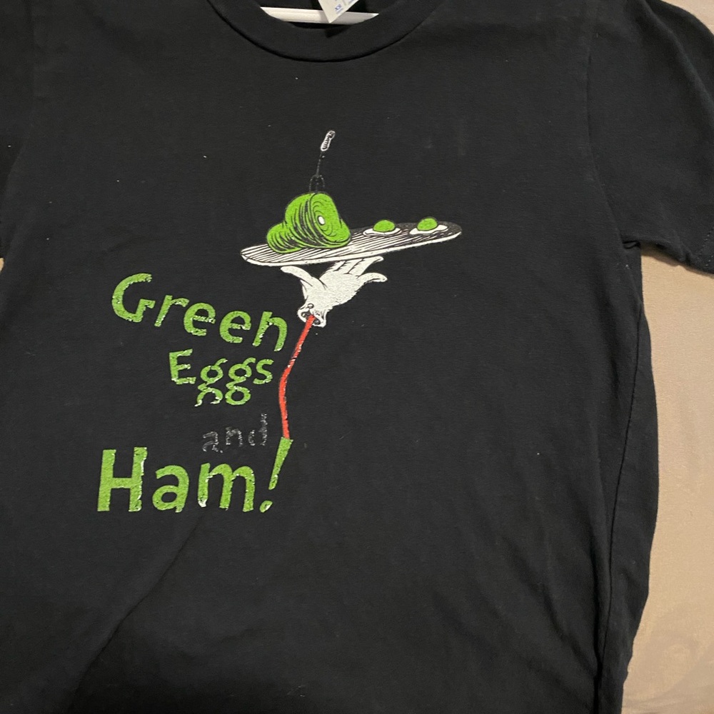 Dr suess tee.